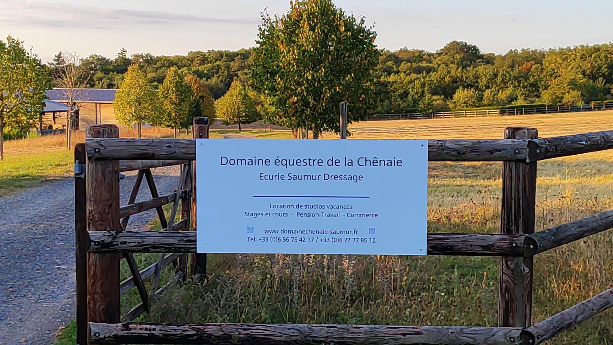 Apartamento Domaine Equestre De La Chenaie Saumur Exterior foto